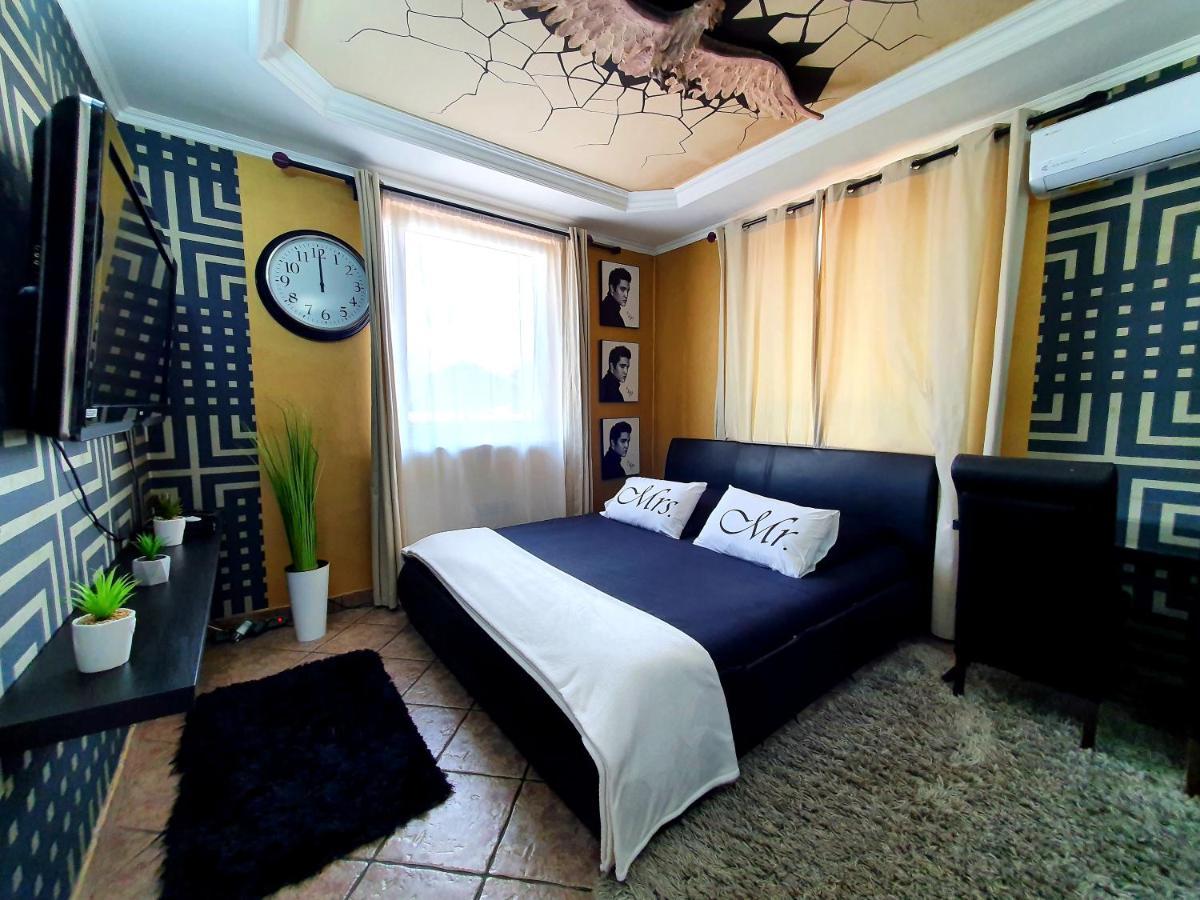 Airport Luxury Apartman 42 Vecsés Esterno foto
