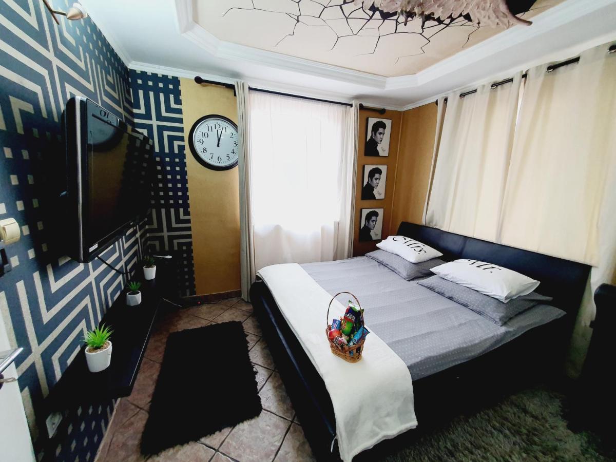 Airport Luxury Apartman 42 Vecsés Esterno foto